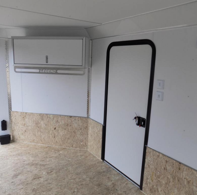 [BYO] 8 Wide Aluminum Deluxe VNose Snowmobile Trailer