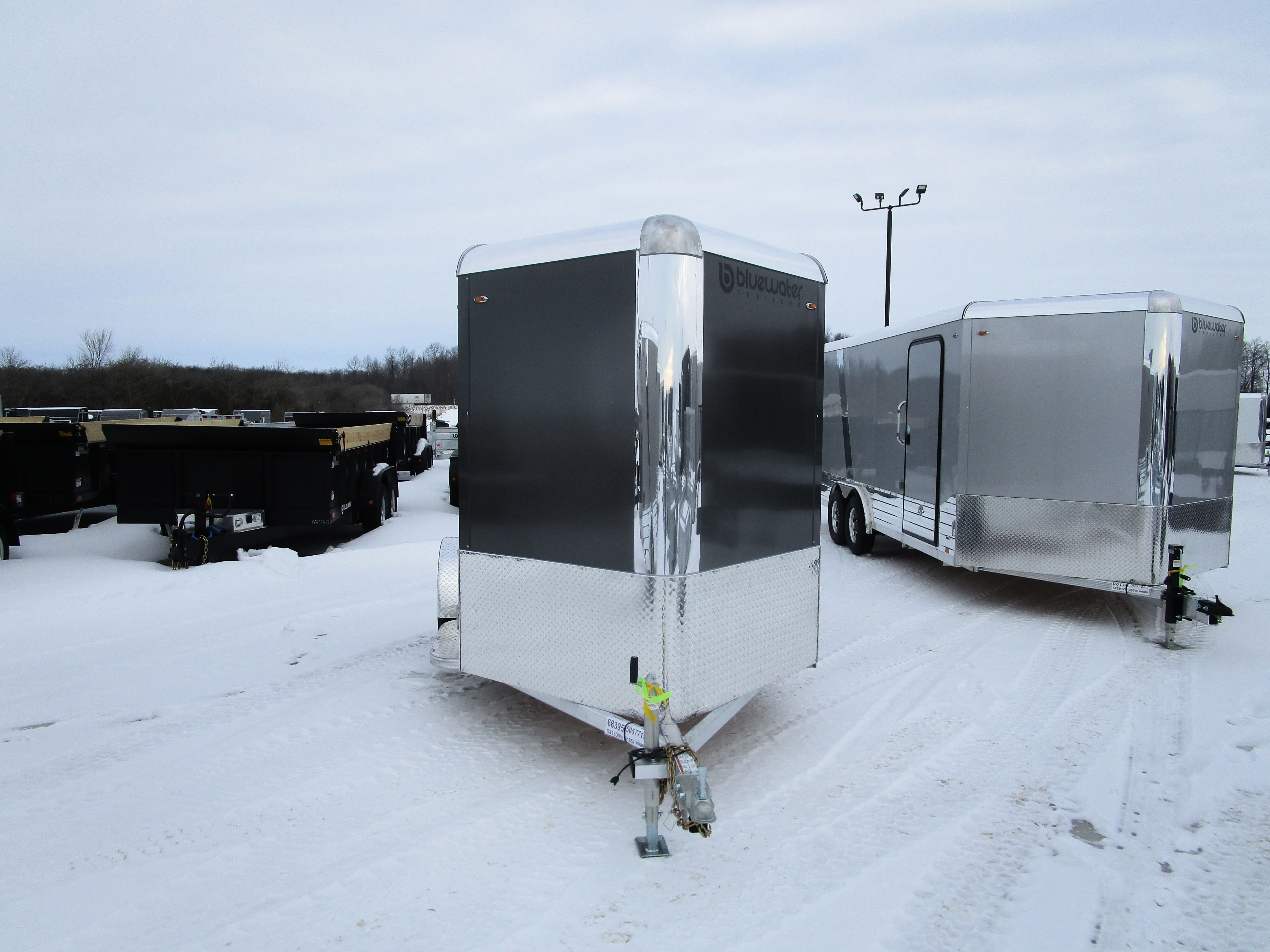 [Inv] Aluminum Deluxe V-Nose Trailer