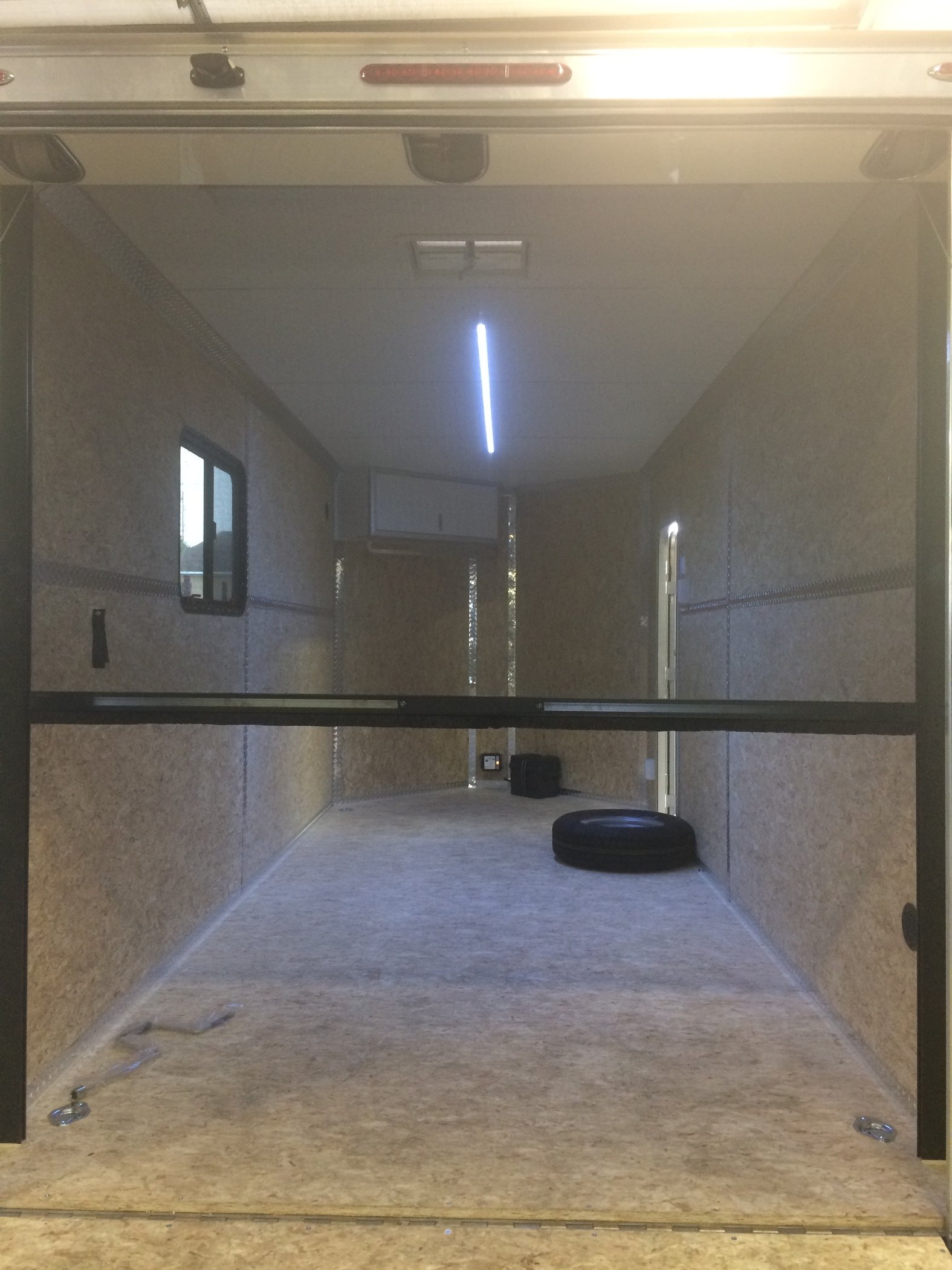 [BYO] 8 Wide Aluminum Deluxe VNose Snowmobile Trailer