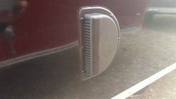 (2) Plastic Side Air Vents